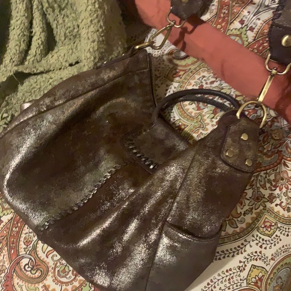 This is the largest bag hobo makes It was purchased in December 2020. - Picture 5 of 5